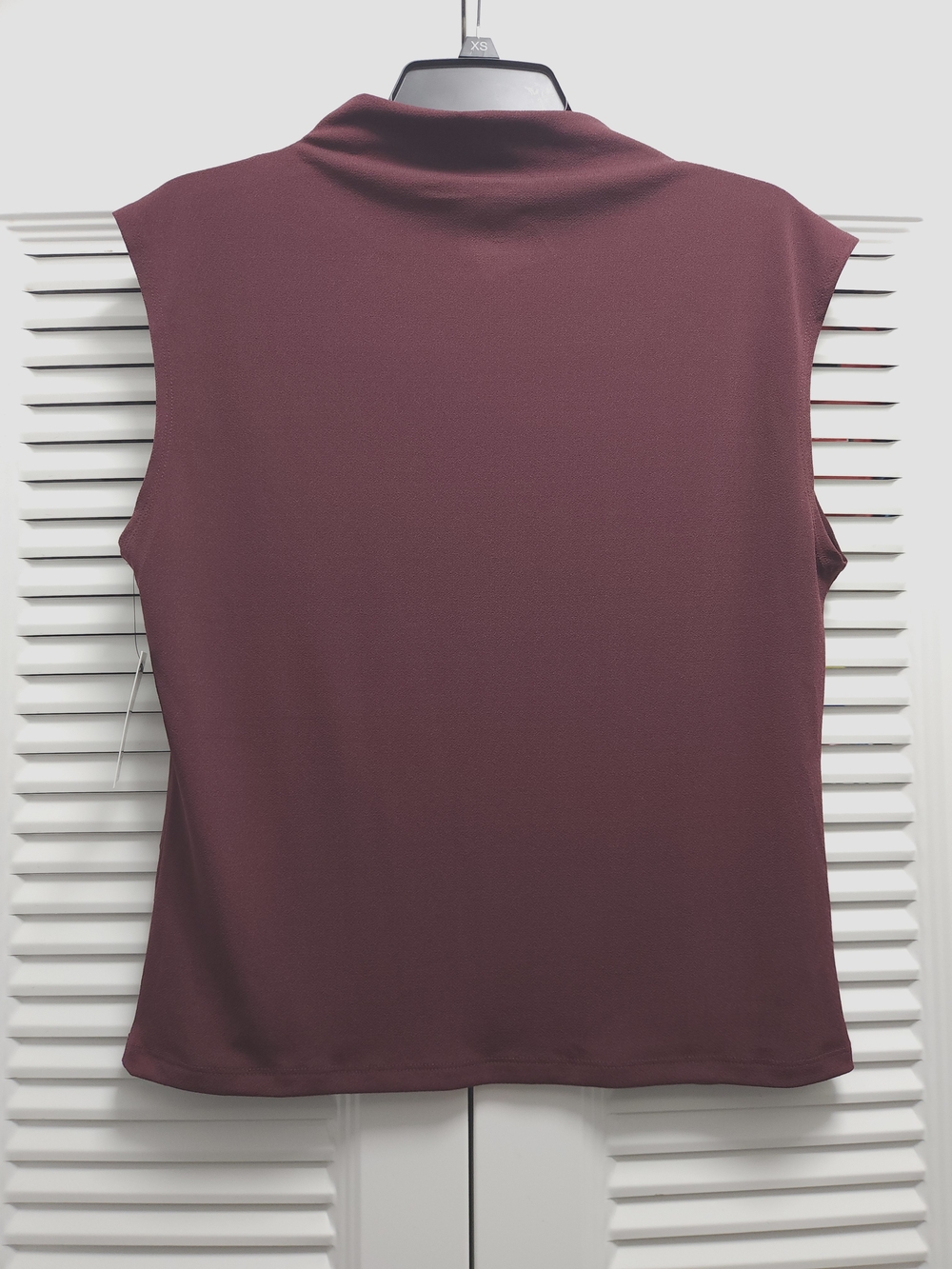 Nine West Sleeveless Mock Neck Top Burgundy Stretch Knit Size L NWT - Picture 6 of 10